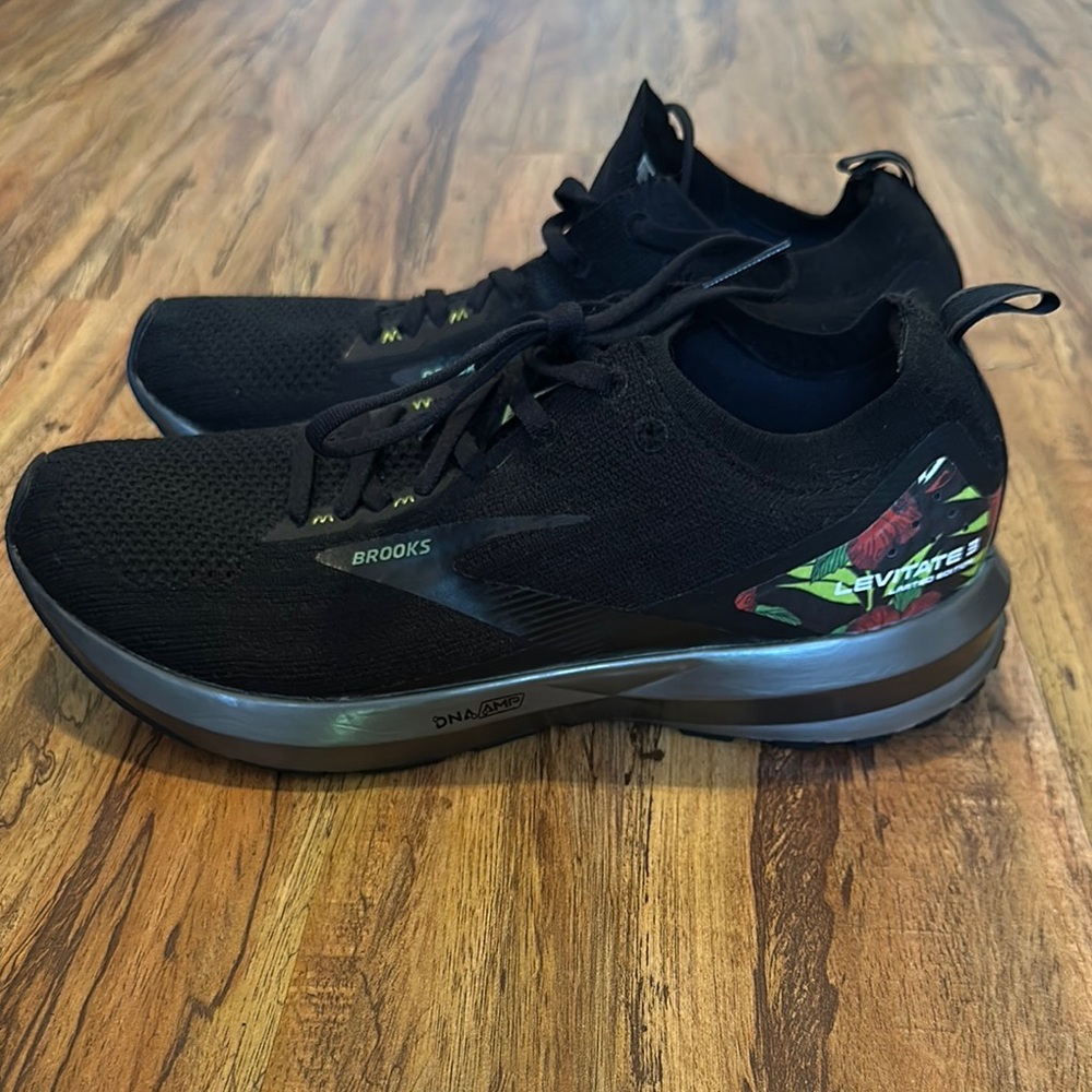 Brooks Black and Silver Running Shoes